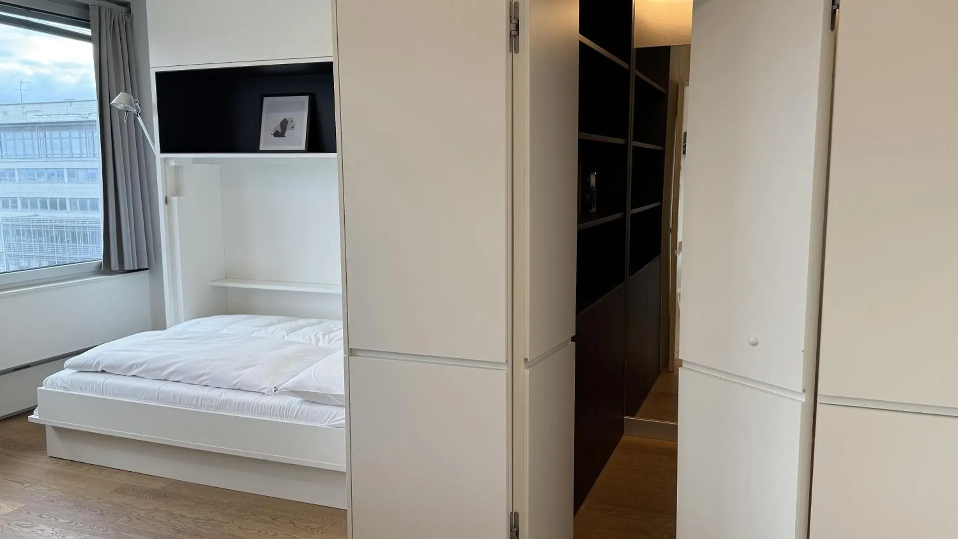 וינה Skyline City Loft 0*,